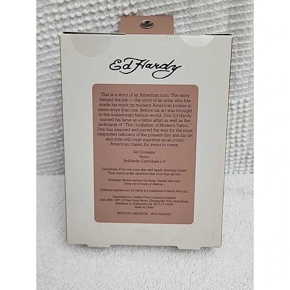 Ed Hardy Ultimate Razor Set 6 Refillable Cartridges Glides Easily on‎ Skin B1